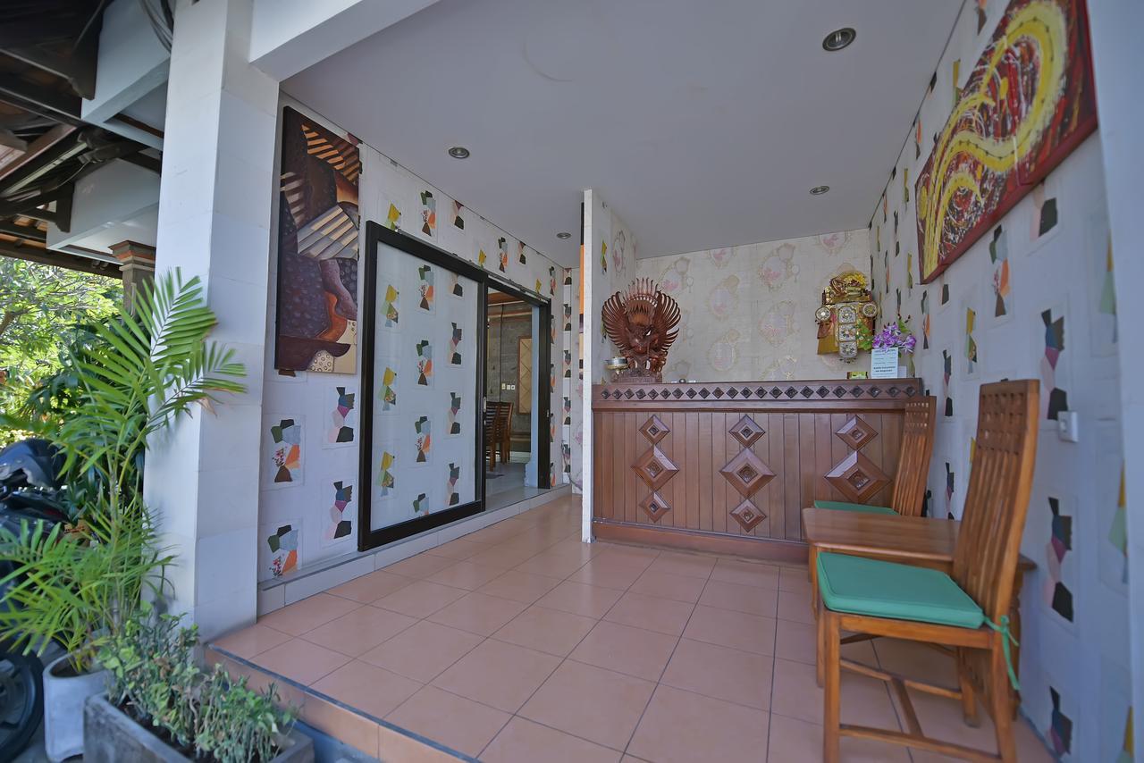 Sandat Hotel Kuta Кута Екстер'єр фото